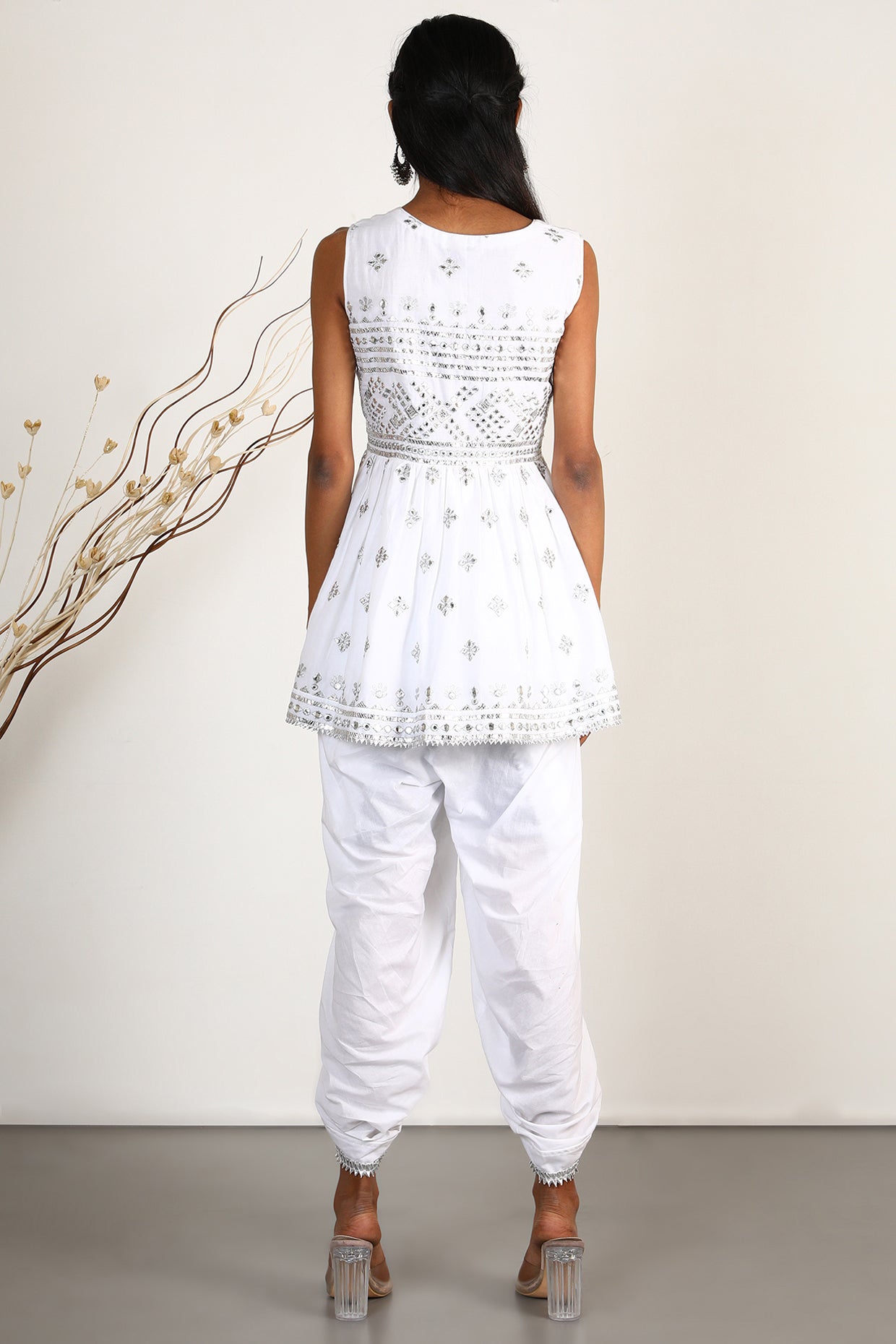 Chand Slvless Peplum with Dhoti