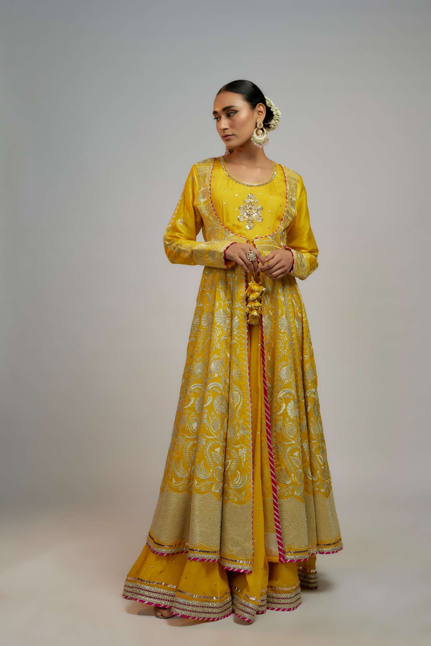 Yellow Golconda Ishanya Fo Set- front view