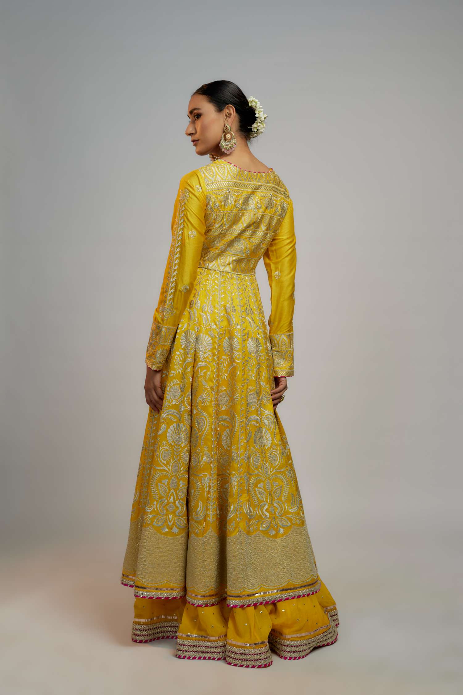 Yellow Golconda Ishanya Fo Set- back view