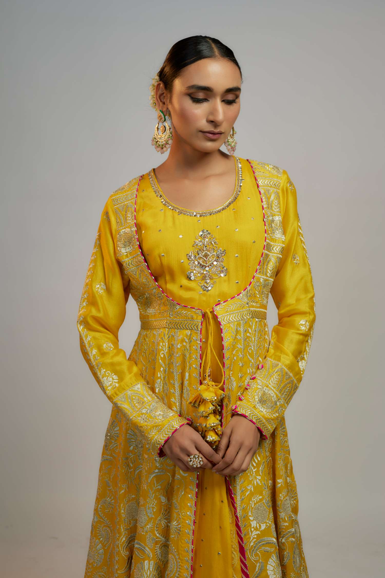 Yellow Golconda Ishanya Fo Set- front view