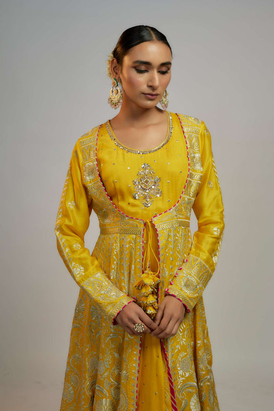 Yellow Golconda Ishanya Fo Set- front view