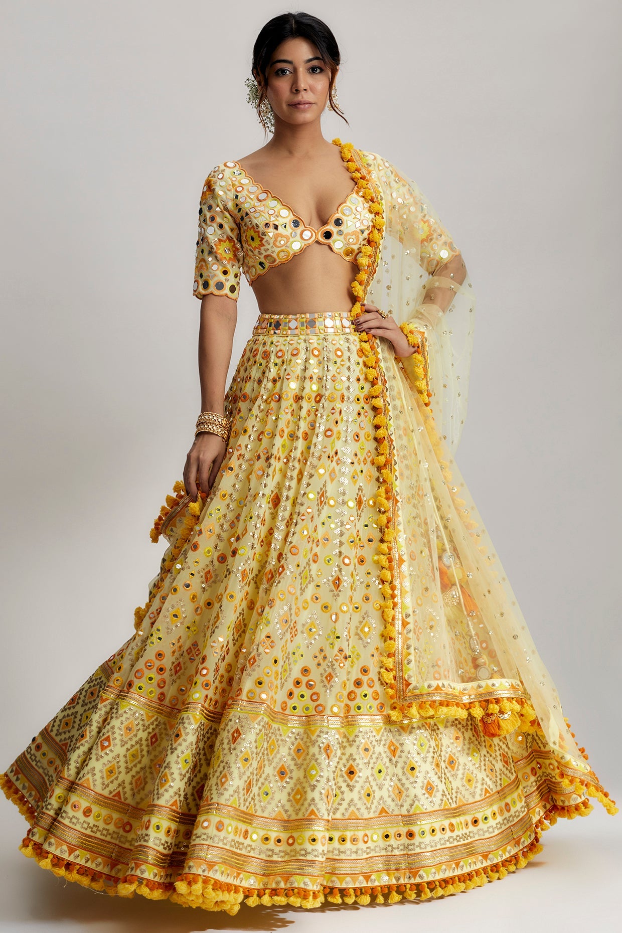 Designer Women's Yellow Anha Lehenga Set | Gopi Vaid