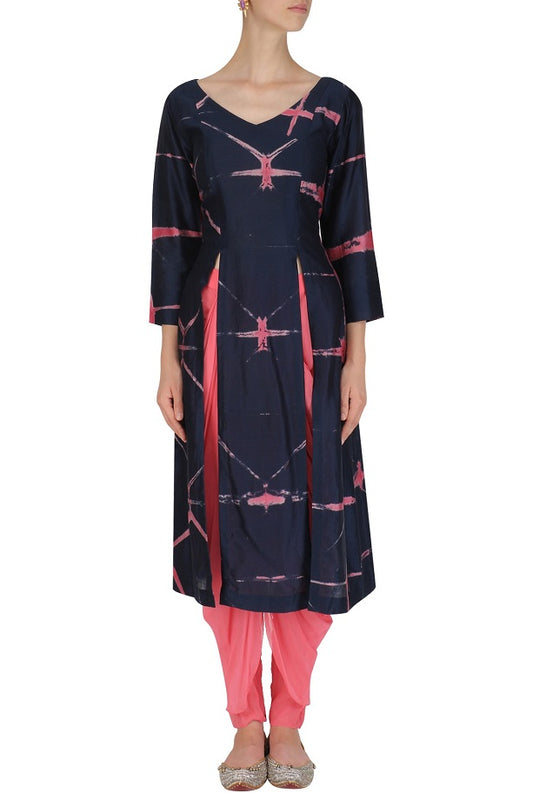 Blue and pink Sibori kurta with Pink Dhoti